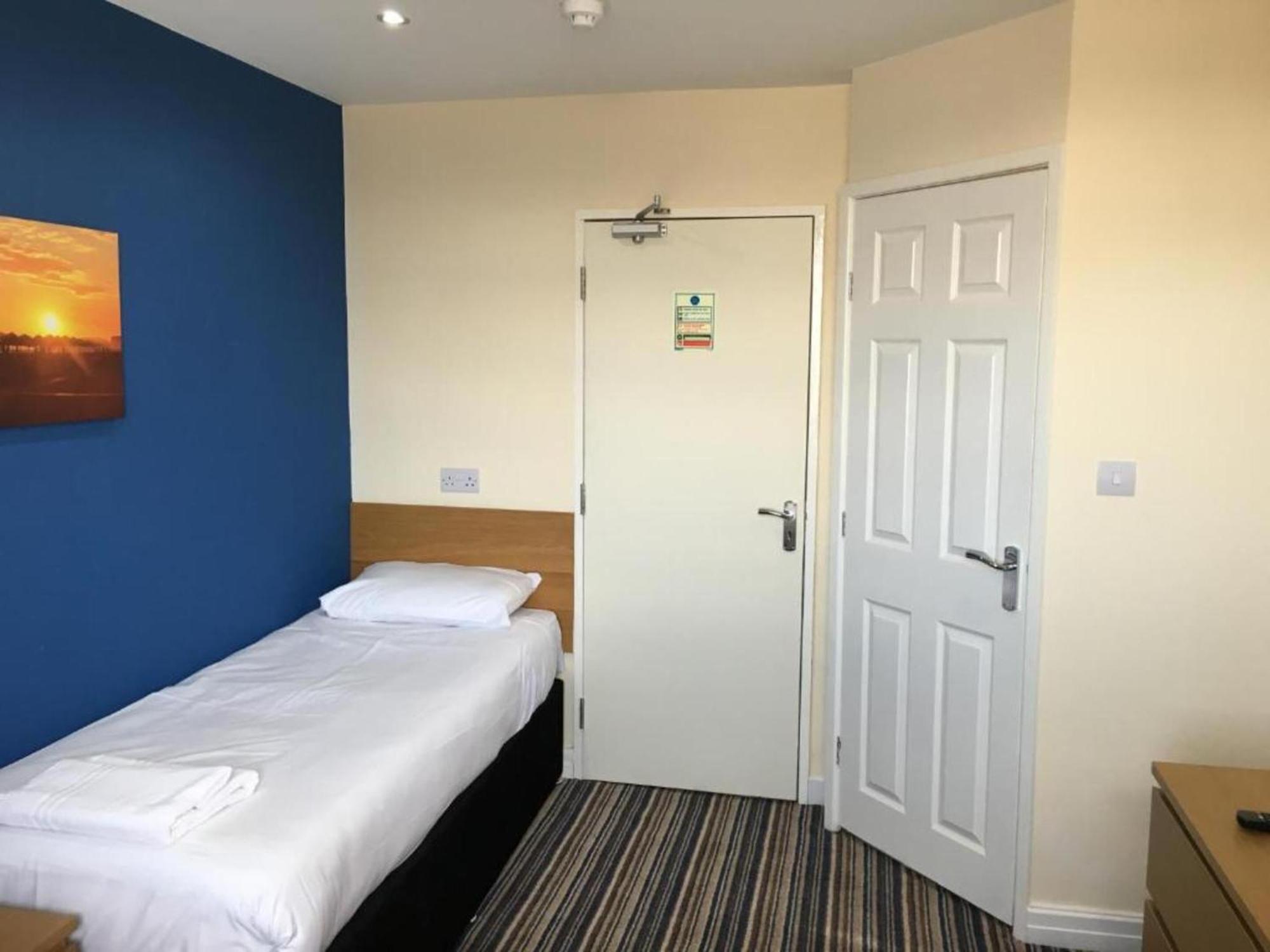 Oyo Wave Crest Hotel Blackpool Buitenkant foto