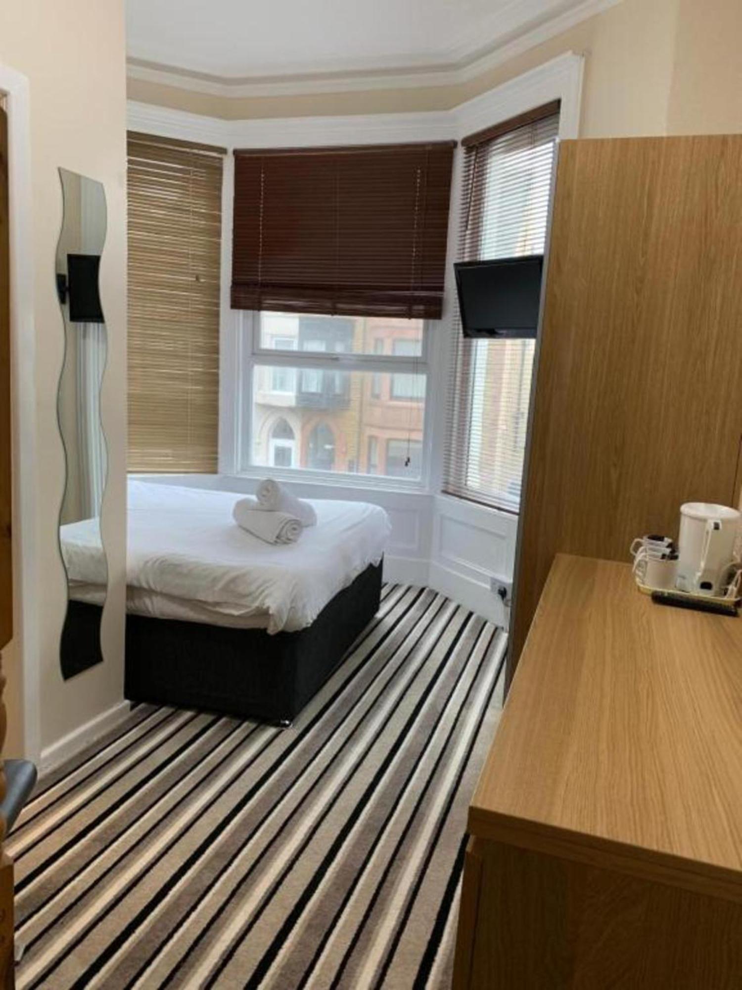 Oyo Wave Crest Hotel Blackpool Buitenkant foto