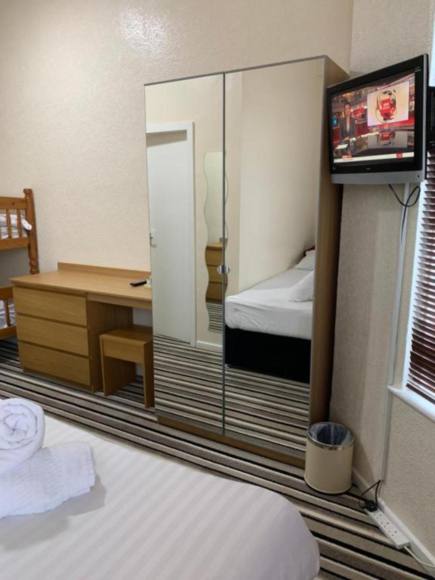 Oyo Wave Crest Hotel Blackpool Buitenkant foto